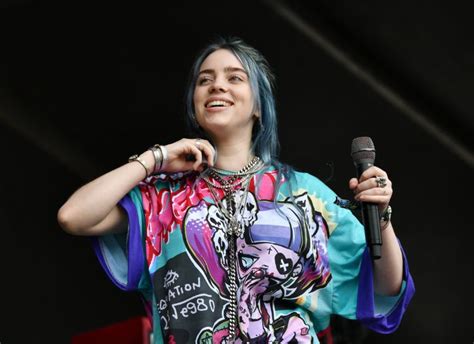 Billie Eilish: 'I've been in love with girls for my whole life' .